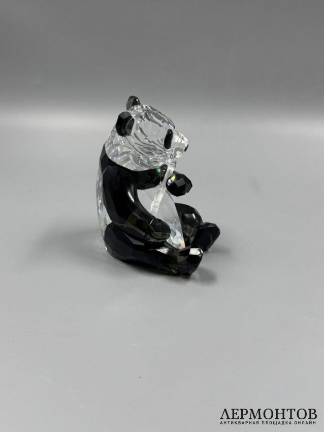 Статуэтка «Панда с сахарным тростником». Хрусталь, Swarovski, 2008 год