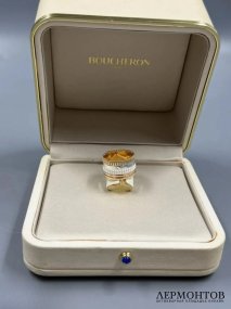 Женское кольцо «Quatre White Edition». Золото 750 пробы, керамика, Boucheron