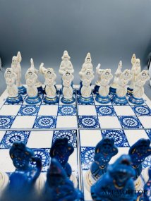 Шахматы с фигурами в восточном стиле. Фарфор, роспись, Прокопьевский завод, СССР, 20 век