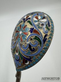 Ложка для мёда. Серебро 84 пробы, перегородчатая эмаль по скани, В. Андреев, Россия, 1895 год