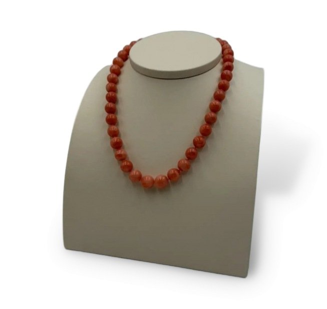 Ожерелье из коралла Momo. Коралл, золото 585 пробы