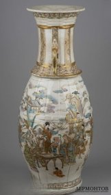 Ваза с сюжетом «Троецарствия». Фаянс, роспись, Сацума, Япония, 1868–1912 годы