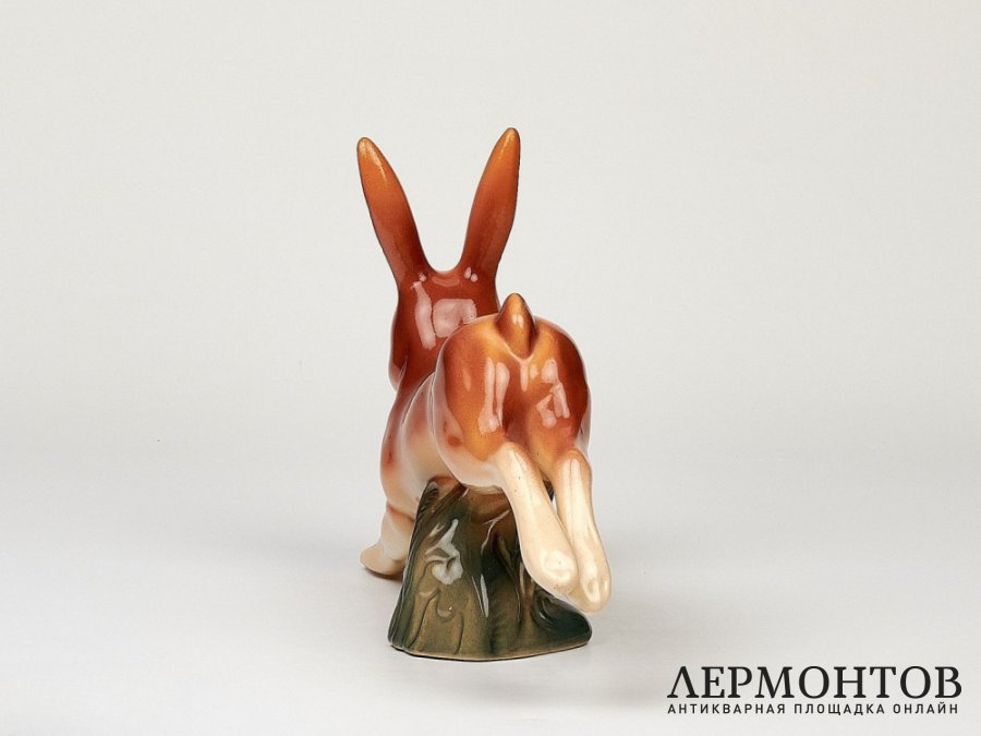 Статуэтка «Заяц». Фарфор, Румыния, 1970–1980 годы