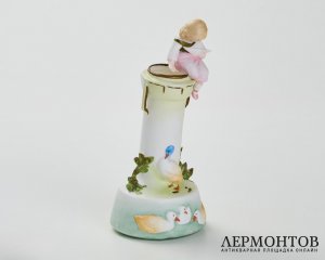 Ваза «Девочка с корабликом и утками». Бисквит, Conta & Boehme, Германия, рубеж XIX–XX веков