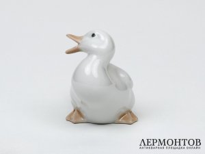 Статуэтка «Утёнок». Фарфор, NAO by Lladró, Испания, 1980-е годы