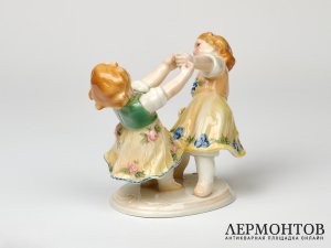 Статуэтка «Танцующие девочки». Фарфор, Karl Ens, Германия, 1919–1940 годы