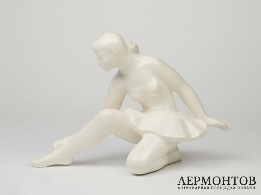 Статуэтка «Балерина». Керамика, Keramia Znojmo, Чехословакия, 1951–1970 годы