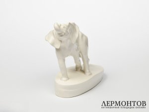 Статуэтка «Бегущий слон». Bechyne, Чехословакия, 1922–1942 годы