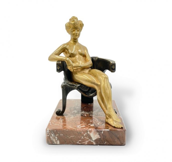 Скульптура Девушка в кресле в стиле Модерн. Германия, Берлин. A. Reimann, 1900-е гг