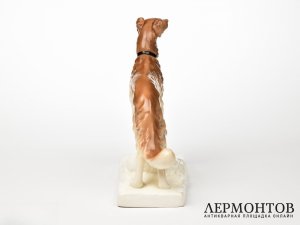 Статуэтка «Борзой». Фарфор, Royal Dux, Чехословакия, 1918–1938 годы