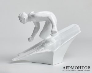 Статуэтка «Горнолыжник». Фарфор, Herend, Венгрия
