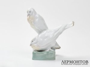 Статуэтка «Голуби». Фарфор, Eichwald, Чехословакия, 1913 год