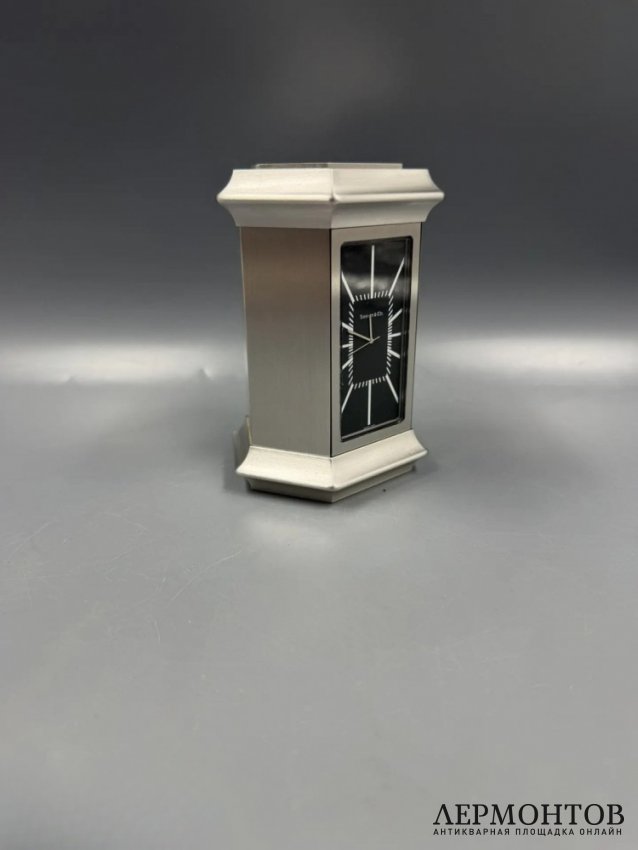 Настольные поворотные часы «Lantern Clock». Латунь, Tiffany & Co., Швейцария