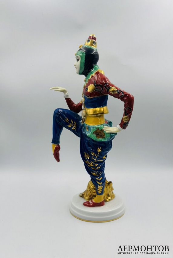 Статуэтка «Корейский танец». Фарфор, роспись, золочение, Rosenthal, скульптор К. Хольцер-Дефанти, Германия, 1927 год