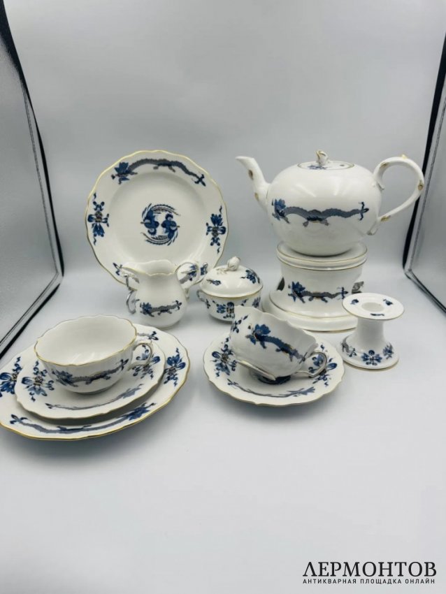 Чайный сервиз тет-а-тет «Синий дракон». Фарфор, роспись, Meissen, Германия, 20 век