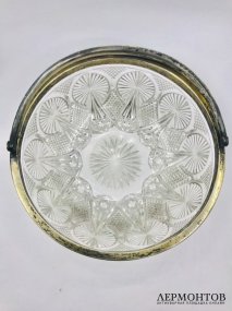 Ваза в серебряной оправе. Хрусталь, серебро 84 пробы, мастер Г. Ш., Россия, 1908–1917 годы