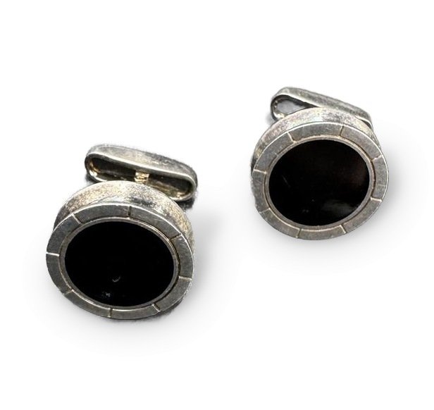 Запонки с ониксом. Серебро 925 пробы, Bvlgari, Италия