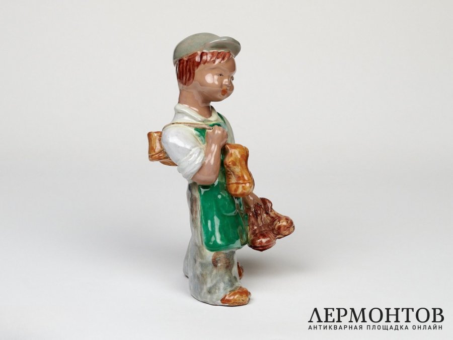 Статуэтка «Сапожник». Керамика, Венгрия, 1950 год