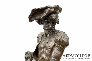 Скульптурная композиция Охотник с собаками. Франция. Последняя треть 19 века. Бронза.