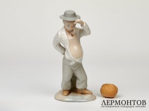 Статуэтка «Гуляка». Фарфор, M. Requena, Испания, 1970-е годы