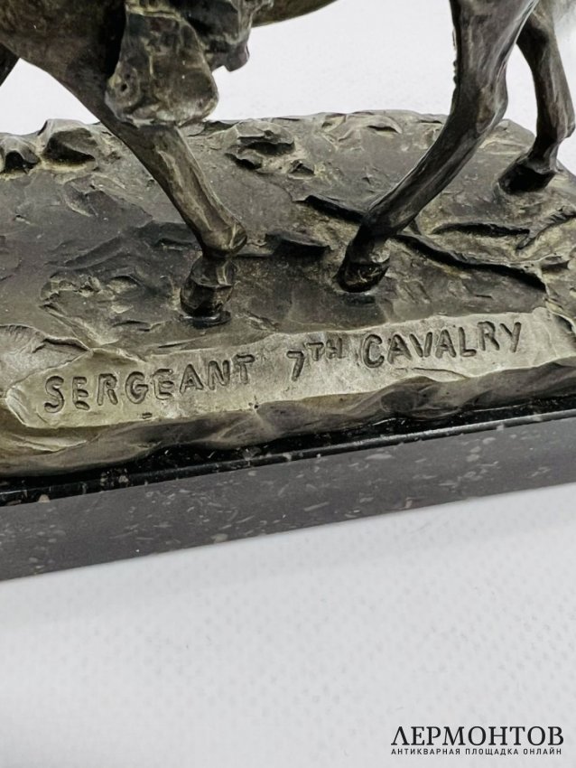 Статуэтка «Сержант 7-й кавалерии». Бронза, скульптор Philipp Kraczkoivski, США, 1971 год
