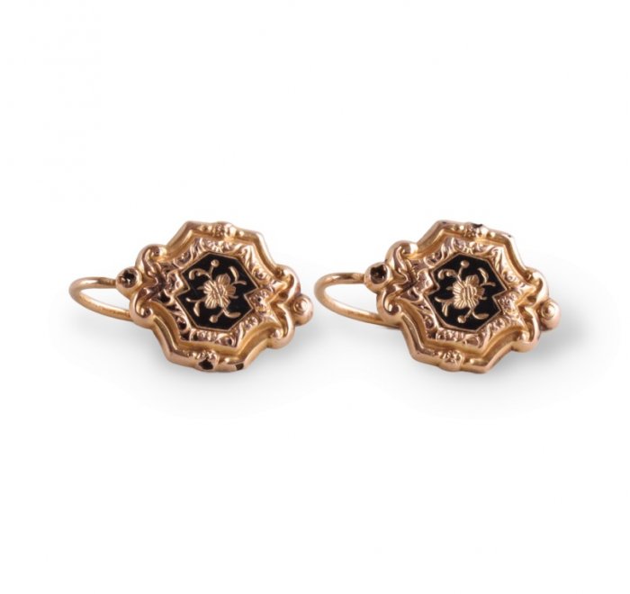 Серьги. Золото 750 пробы, чернение. Франция, Париж, XIX век.