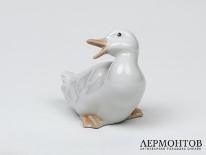 Статуэтка «Утёнок». Фарфор, NAO by Lladró, Испания, 1980-е годы