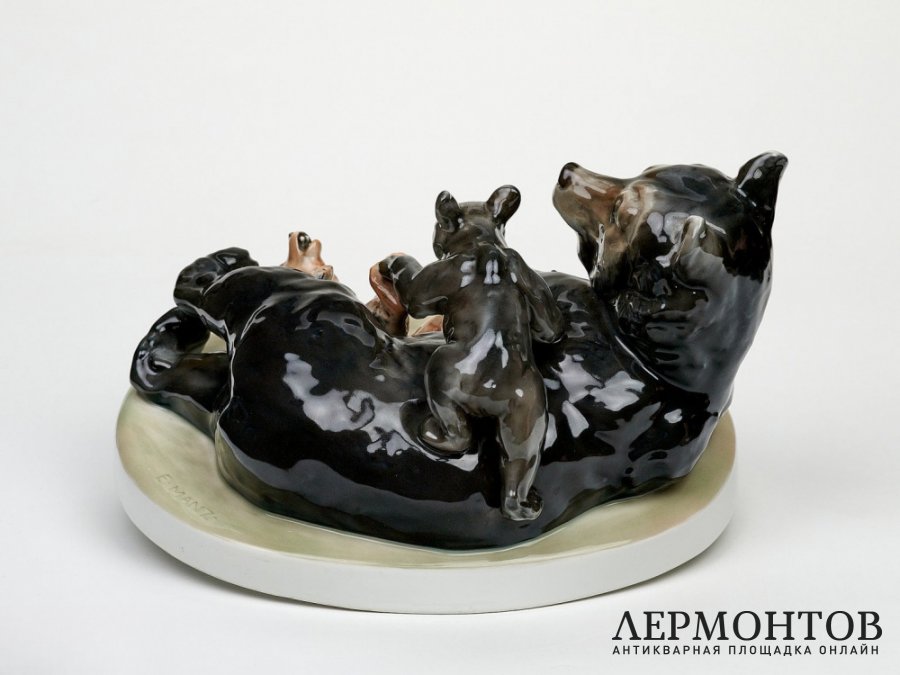 Статуэтка «Медведица с медвежатами». Фарфор, Rosenthal, Германия