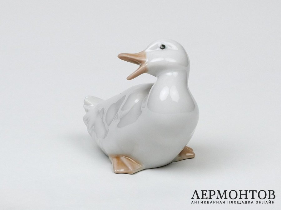 Статуэтка «Утёнок». Фарфор, NAO by Lladró, Испания, 1980-е годы