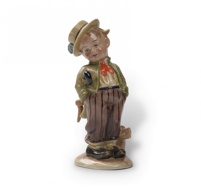 Статуэтка «Мальчик в шляпе». Фарфор, Wagner & Apel, серия Bertram, Германия, 1930–194