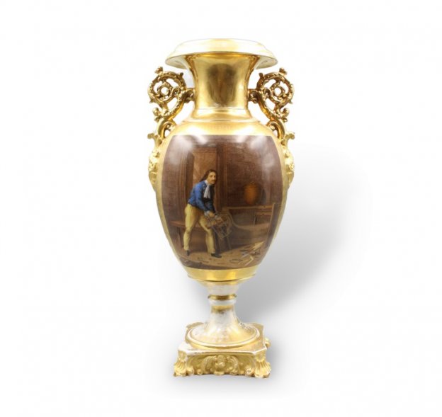 Ваза с изображением Петр I в Зандаме. Россия, бр. Корниловы, 1830-1840-е гг. Фарфор.