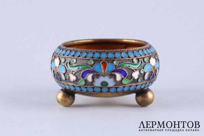 Солонка. Баскаков. Эмаль по скани. Серебро 84 пробы. Россия, Москва, 1908-1917 гг.