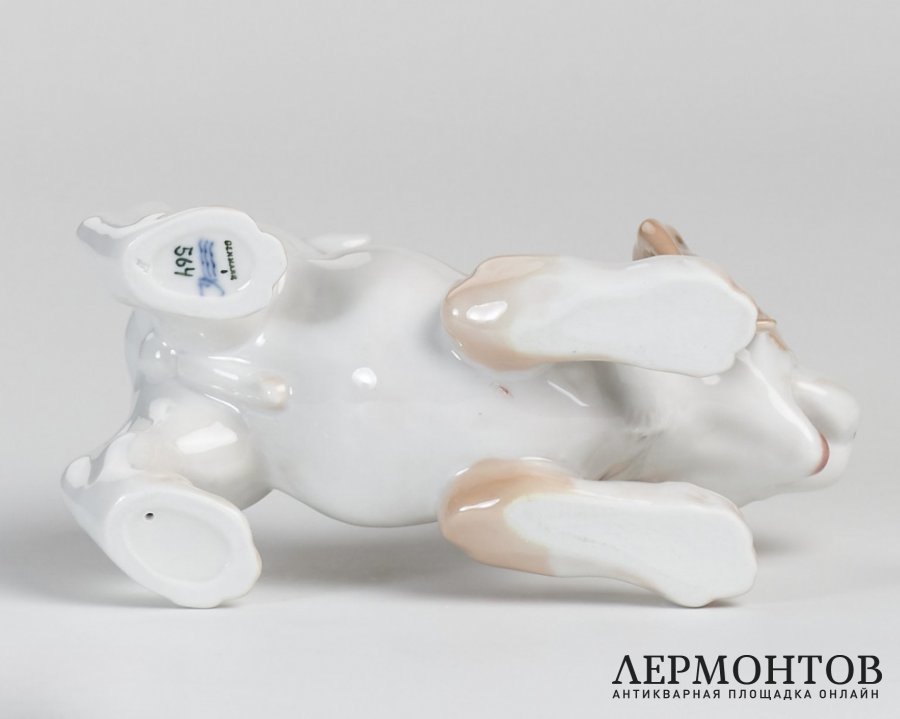Статуэтка «Щенок бигля». Фарфор, Royal Copenhagen, Дания
