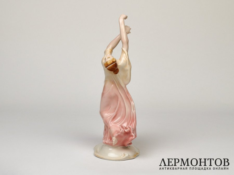 Статуэтка «Танцовщица». Фарфор, Karl Ens, Германия, 1919–1940 годы