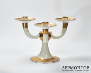 Подсвечник трёхрожковый. Фарфор, Rosenthal, Германия, 1930–1940-е годы
