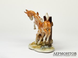 Статуэтка «Резвящиеся жеребята». Фарфор, Lorenz Hutschenreuther, Германия, 1970–1985 годы