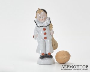 Статуэтка «Мальчик-клоун с мандолиной». Фарфор, Тюрингия, Германия, середина XX века