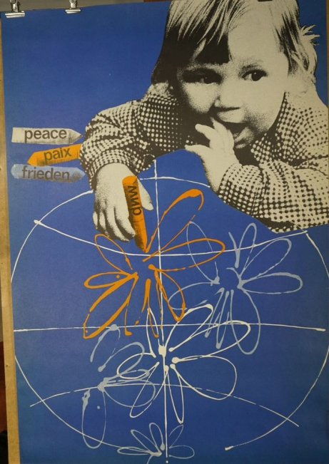 Агитационный советский плакат Мир. СССР, 1990 год.