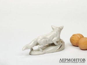 Статуэтка «Лиса». Фарфор, Royal Dux, Чехословакия, 1950 год
