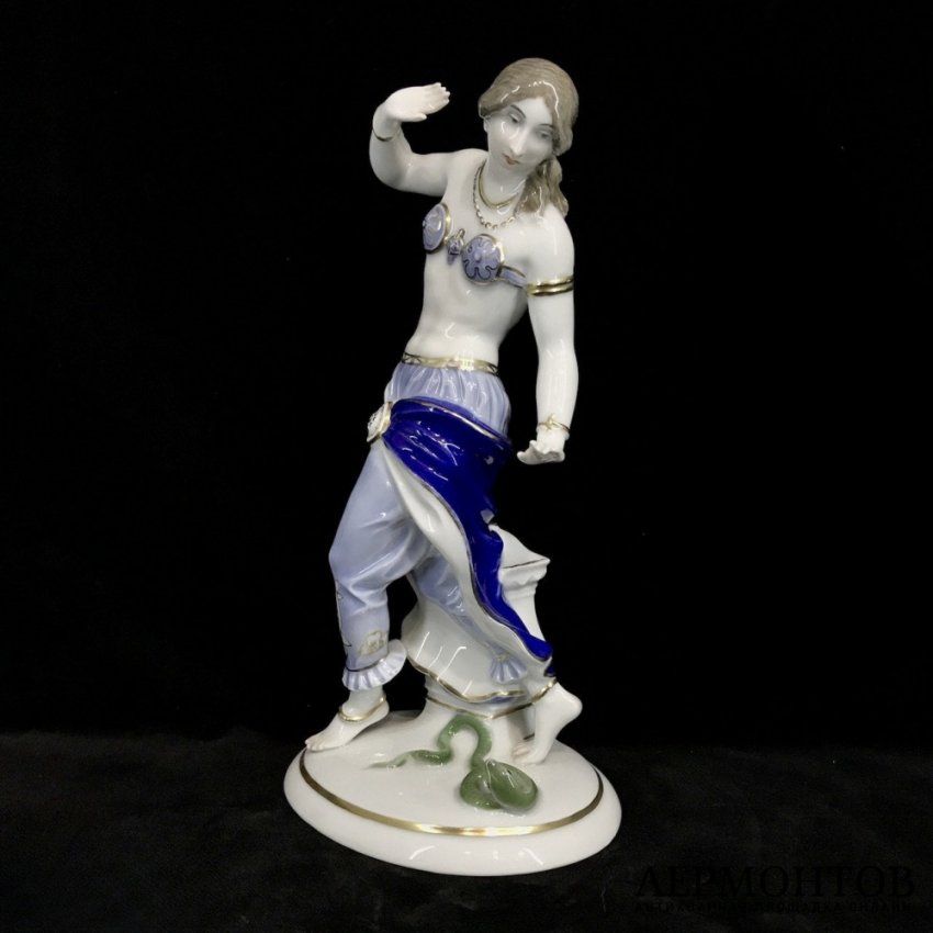 Статуэтка «Танцовщица со змеёй». Фарфор, Rosenthal, Германия, 1926 год