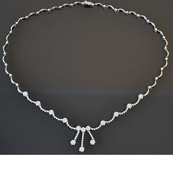 Колье с бриллиантами 1,96 к. Золото 750 пробы. 