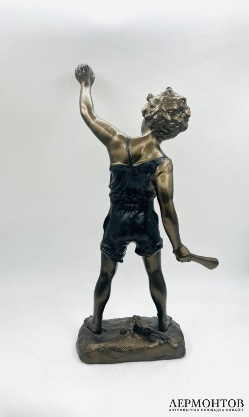 Скульптура «Мальчик». Шпиатр, скульптор Franz Iffland, Германия, 1-я треть 20 века
