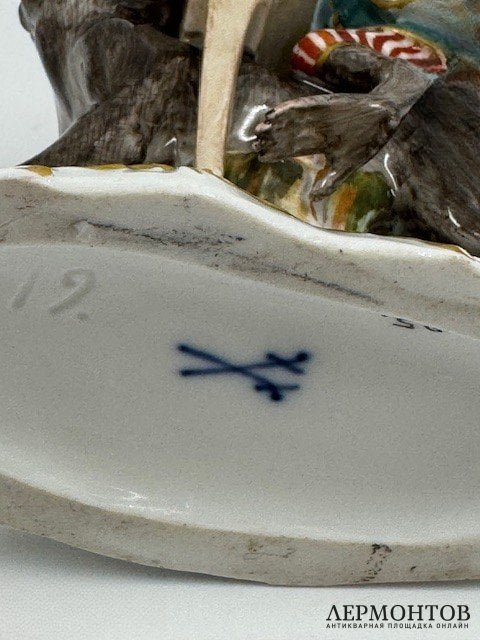 Статуэтка «Пианист» из «Обезьяньего оркестра». Фарфор, роспись, Meissen, скульптор И. И. Кендлер, Германия, 19 век