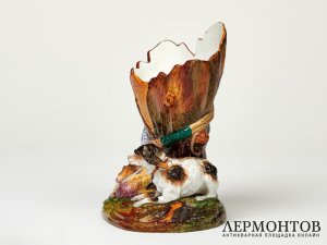 Карандашница «Охотничьи трофеи». Бисквитный фарфор, Европа, середина XIX века