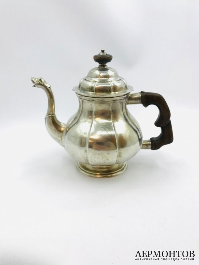 Чайник. Серебро, Швеция, 1749 год