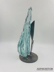 Арт-объект «Pensiero e luce» («Мысль и свет»). Сталь, стекло, S. Benetton, Западная Европа, 2009 год