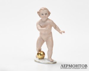Статуэтка «Путти футболист». Фарфор, Rosenthal, Германия