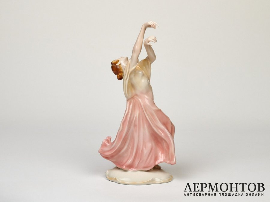 Статуэтка «Танцовщица». Фарфор, Karl Ens, Германия, 1919–1940 годы