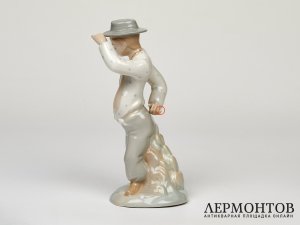Статуэтка «Гуляка». Фарфор, M. Requena, Испания, 1970-е годы