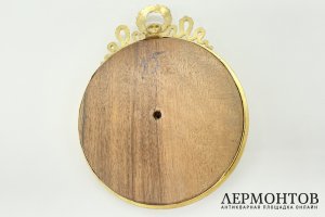 Дeкopaтивный рeльeф cо сцeной cборa винoграда в pамкe. Фpaнция, кон. 19 - нач. 20 в. 